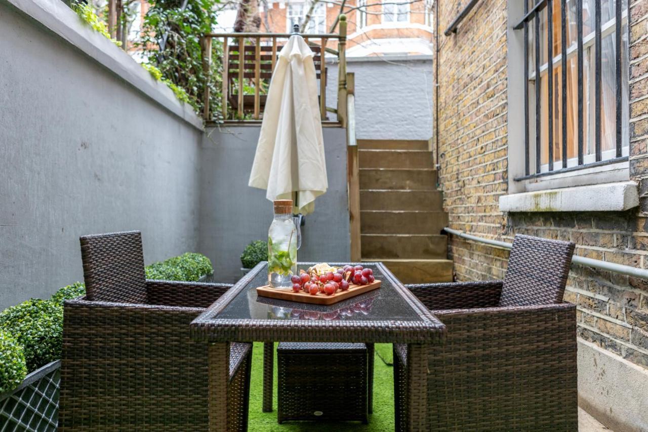 Elegant Kensington Apartment With Patio 伦敦 外观 照片