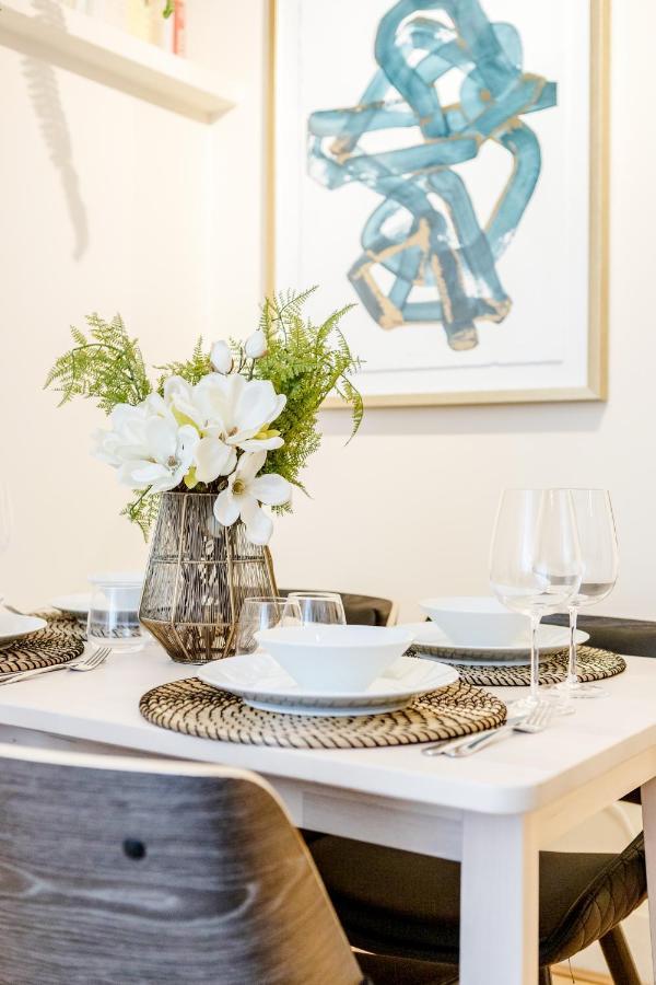 Elegant Kensington Apartment With Patio 伦敦 外观 照片